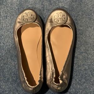 NWOT! Tory Burch Silver Flats